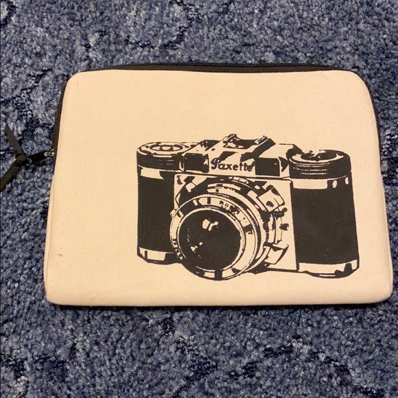 Handbags - 5/$25 Camera Photography Laptop or Tablet Case